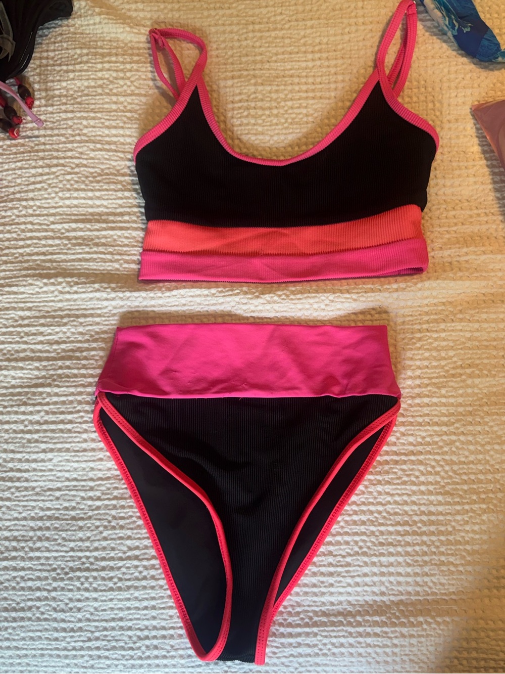 Beach Riot Black & Hot Pink Ribbed Colorblock Bikini set! - Picture 3 of 3
